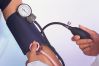 Как измерить кровяное давление, определить характер пульса и дыхания, сделать инъекцию, принимать лекарства